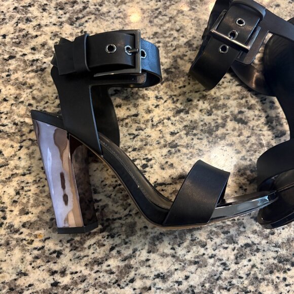 DKNY Terah Block Heel Sandal – Women’s Size 7.5 – Black – Worn Once – RN 31127 - Picture 4 of 5